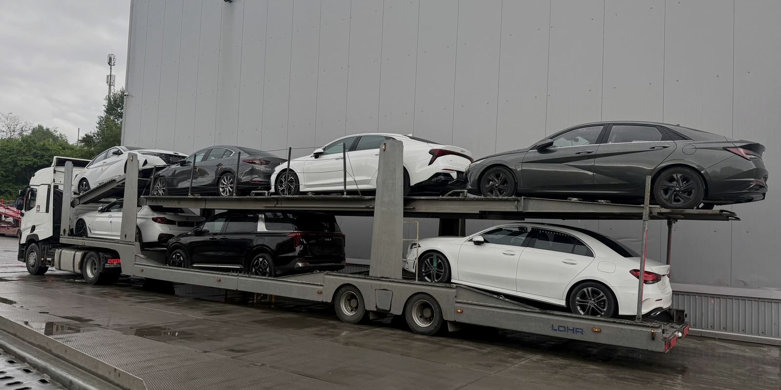 Автовоз InCars с автомобилями клиентов