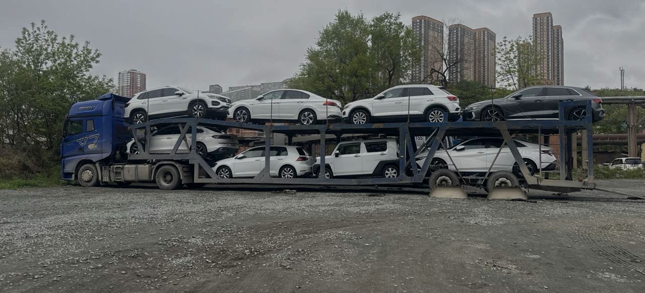 Автовоз InCars с автомобилями