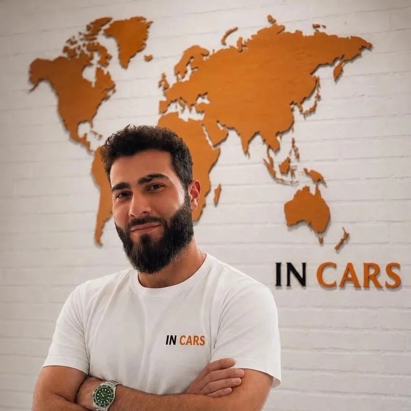 Андраник Казарян — Менеджер, InCars
